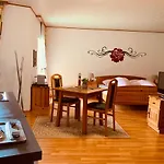 Brunner & Apartment